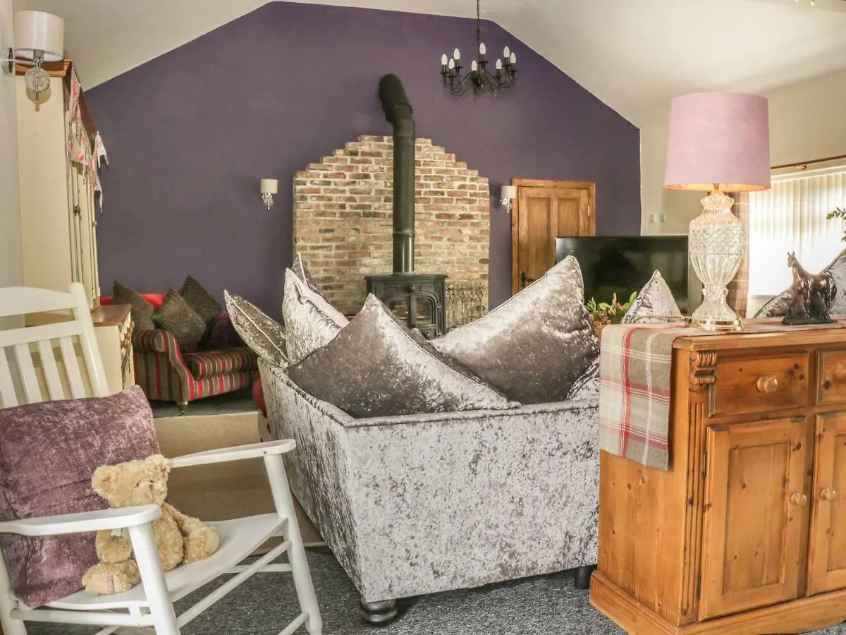 Willow Lodge Brough 0*,  イギリス